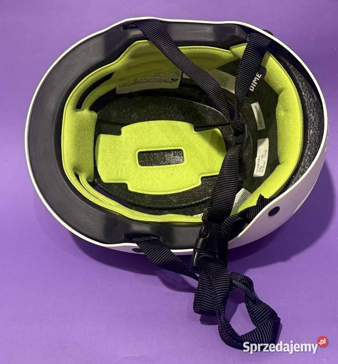 Drewniana nawlekanka to pomoc która wspiera