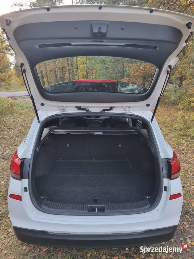 Hyundai I30 16 CRDi Salon Polska światła LED