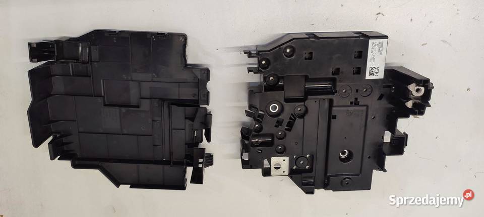 VOLVO XC40 KLEMA ROZDZIELACZ PRĄDU 32265898 Materiały instalacyjne sprzedam