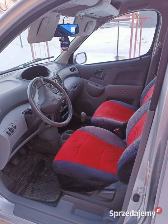 Toyota Yaris Verso Rok produkcji 2002 Krosno