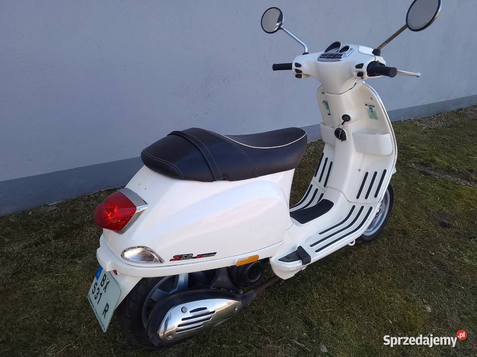 Skuter Piaggio Vespa S50 Stan Rok produkcji 2011
