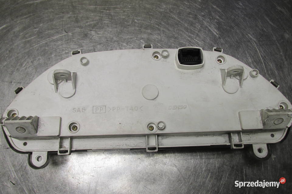 Licznik Suzuki AN 400 Burgman 20r części Sandomierz