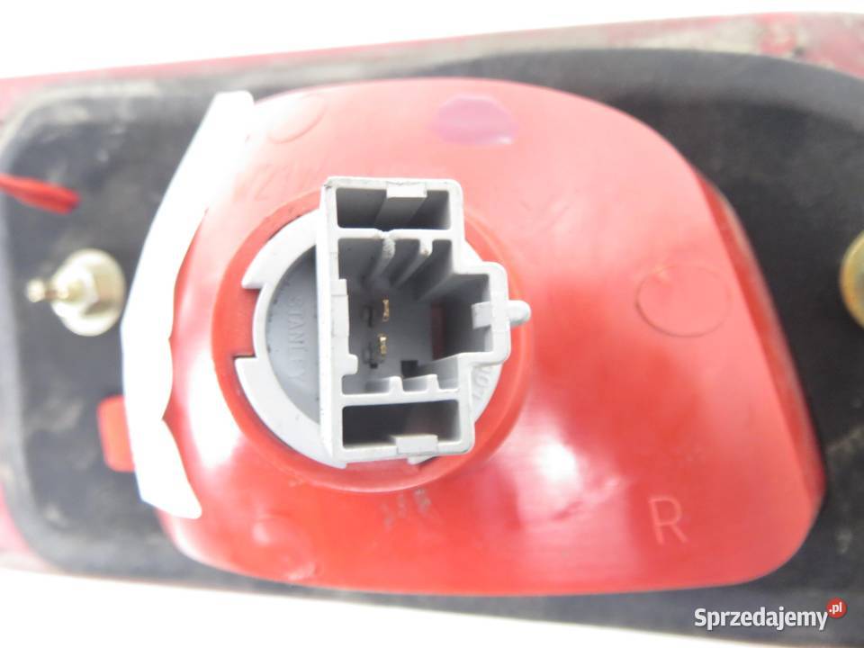 LAMPA PRAWA TYLNA KLAPA MAZDA 2 I DY 3M7113547AF małopolskie