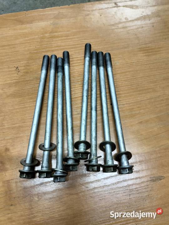 Szpilki cylindra głowicy Kawasaki GPZ 500 Pozostałe Łubno