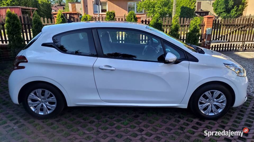 Peugeot 208 Benzyna 10 2013 Bezwypadkowy oszczę kujawsko-pomorskie Toruń