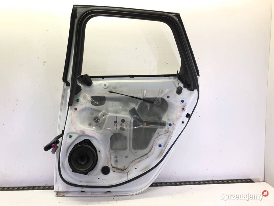 DRZWI PRAWY TYŁ OPEL ASTRA J Kombi 1015 podkarpackie sprzedam