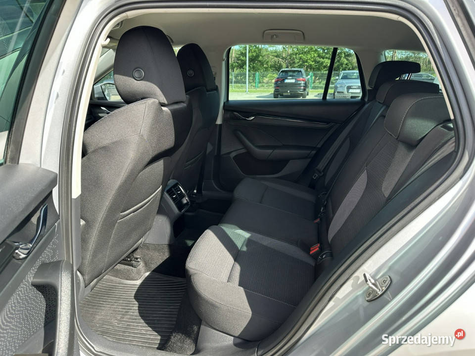 koda Octavia Irej2023r Salon Polska Wirtual czujnik parkowania Škoda opolskie Kąty Opolskie
