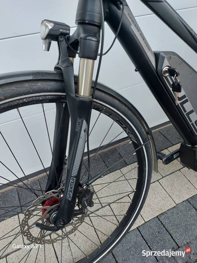 Rower elektryczny miejski BULLS LACUBE