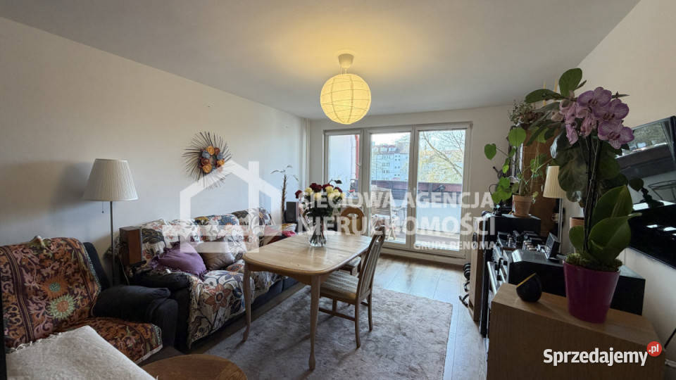 Mieszkanie 716m2 3 pokoje Gdynia Paprykowa