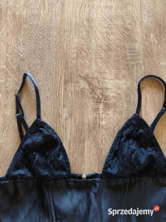 Czarny top gorsetowy na ramiączkach Odzież damska Hajnówka