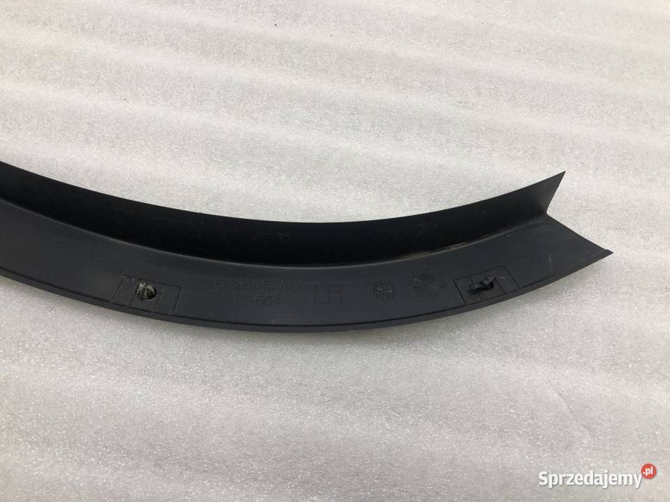 LISTWA BŁOTNIKA LEWA 55396053AB GRAND CHEROKEE osobowe wielkopolskie