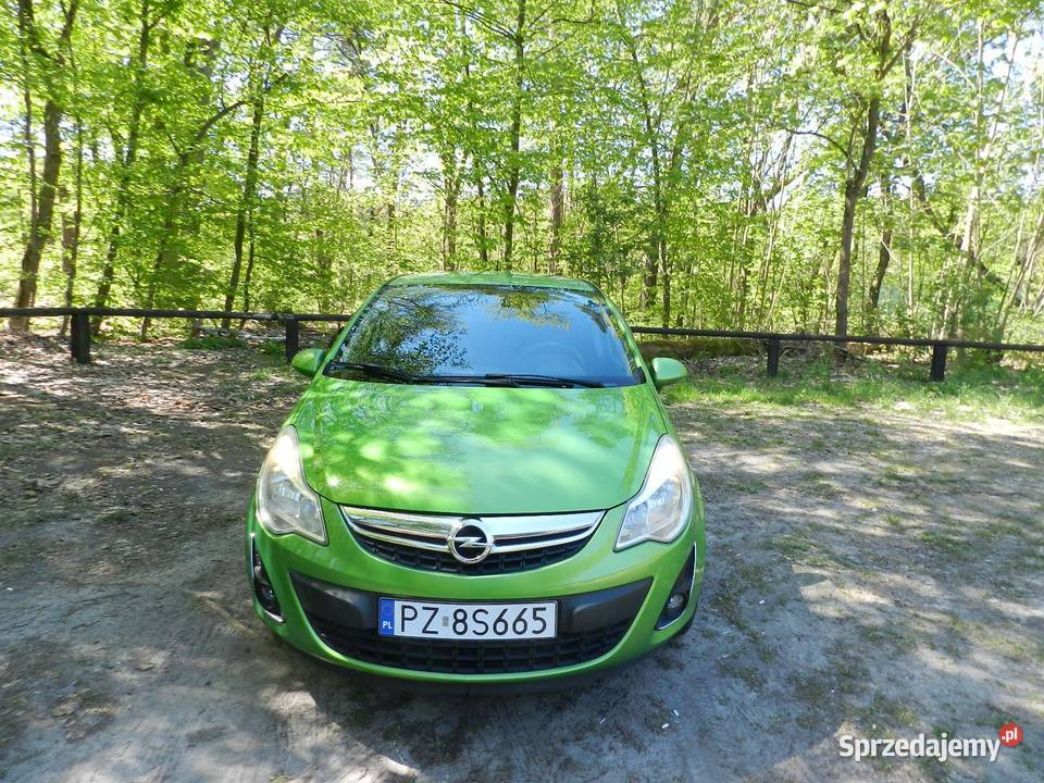 Opel Corsa D benzyna 14 100 5drzwi klima Livt elektryczne lusterka Puszczykowo sprzedam