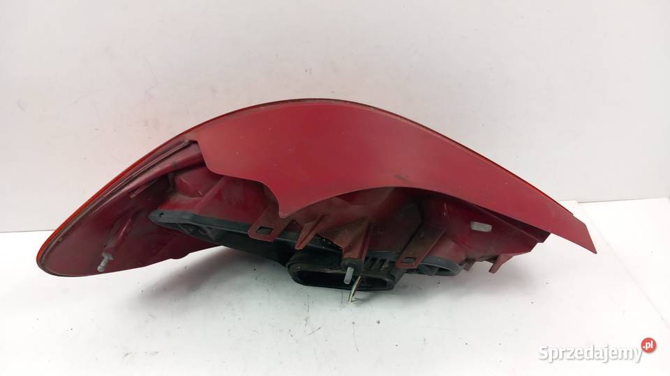 PEUGEOT 207 HB LAMPA TYŁ PRAWA WKŁAD osobowe Światła stop Zbierkowo