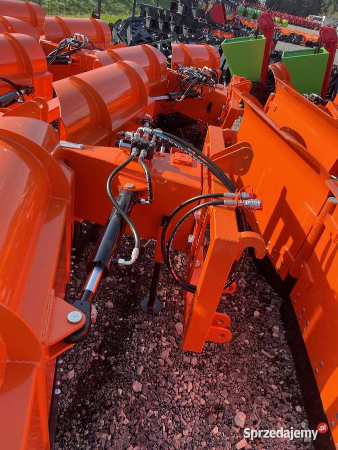 Pług do śniegu do tura tuza strzałka Metal Pozostałe Zofiówka