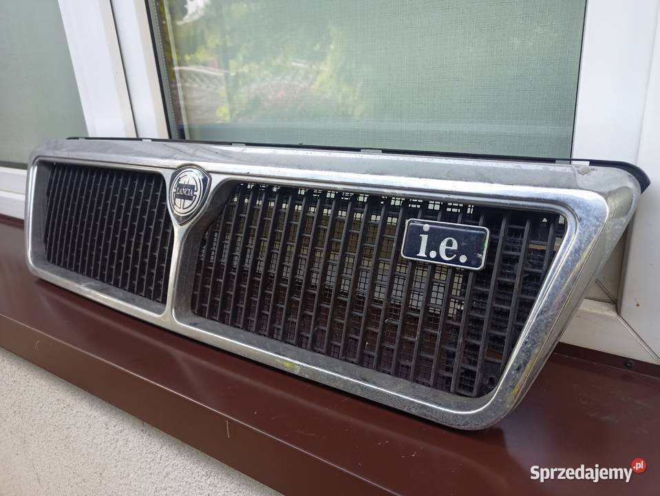 Lancia Thema I grill atrapa przednia chłodnicy Sieradz