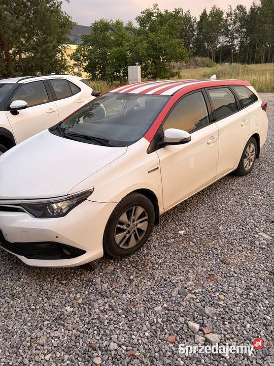 Toyota Auris Hybryda gaz sprzedam