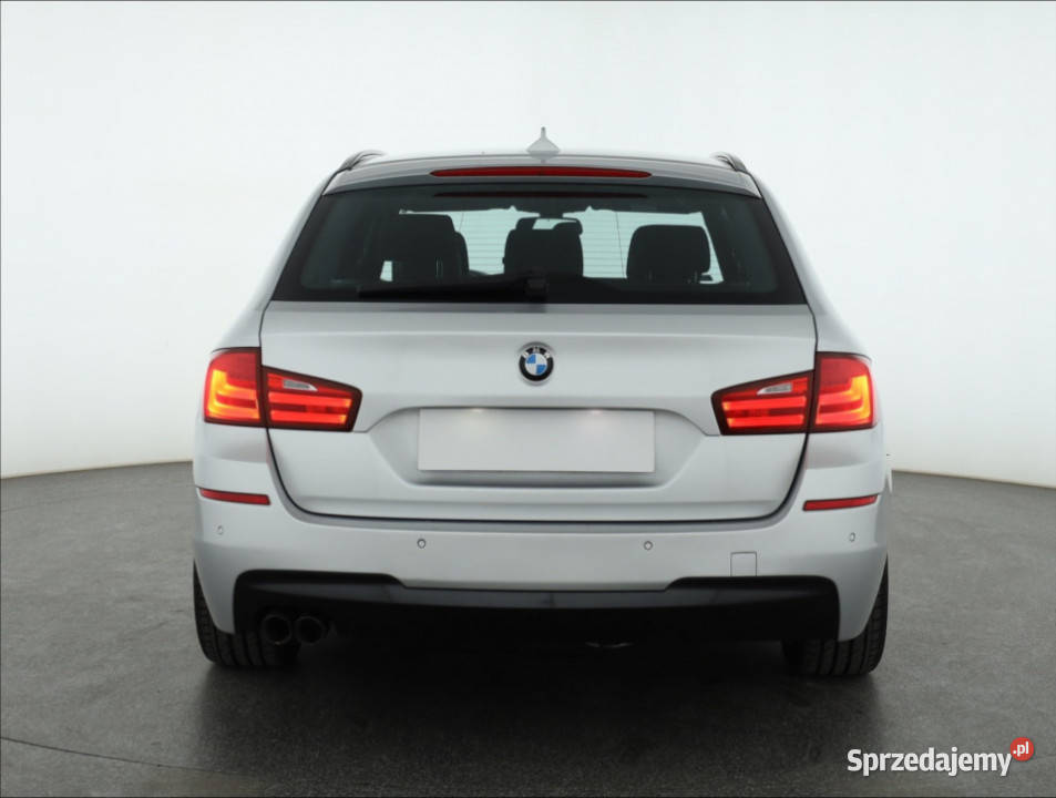 BMW 5 525d xDrive światła do jazdy dziennej