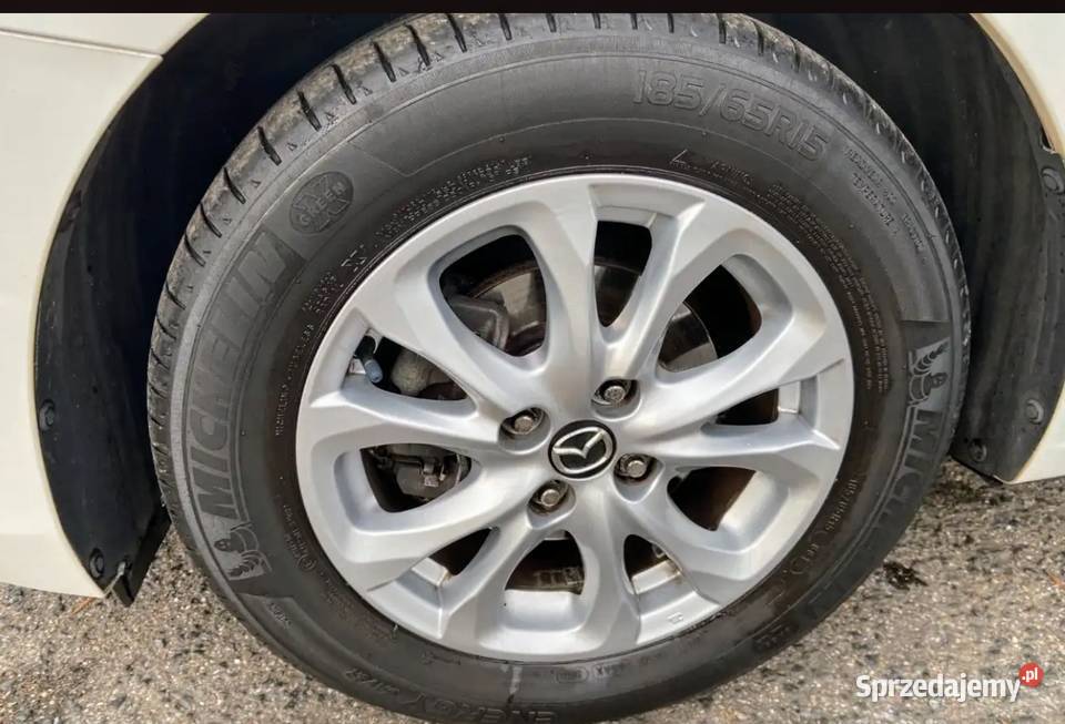 Mazda 2 15 SkyActiv 2015 Exclusive bezwypadkowa Toruń sprzedam