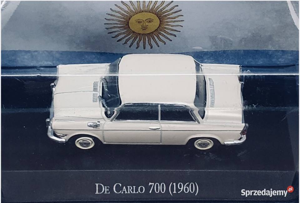 Model De Carlo 700 BMW 700 kremowy skala 143 IXO