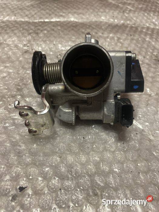 Suzuki GSXS 125 przepustnica C678 Poznań