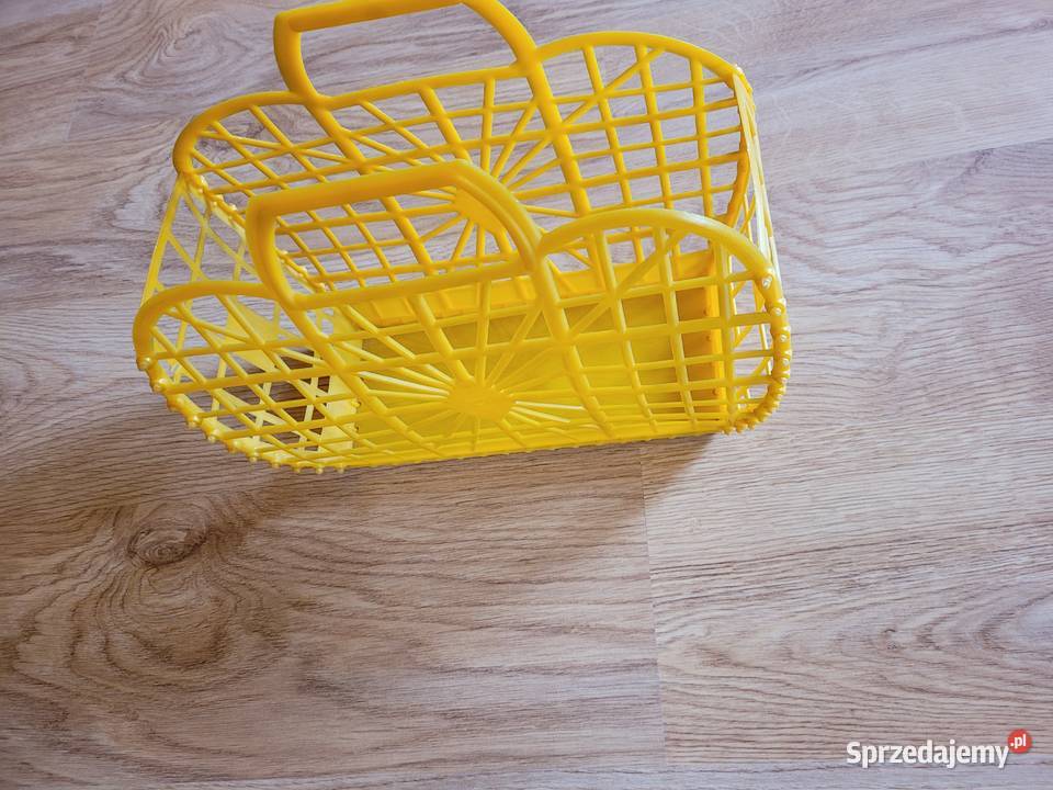 Sprzedam uniwersalny koszyczek plastikowy Zelów