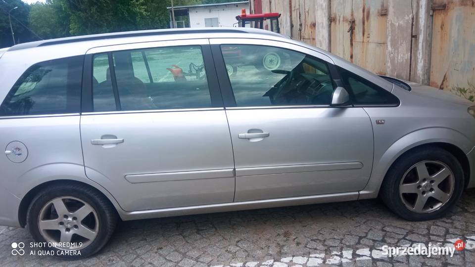 Opel Zafira B stan Głowno