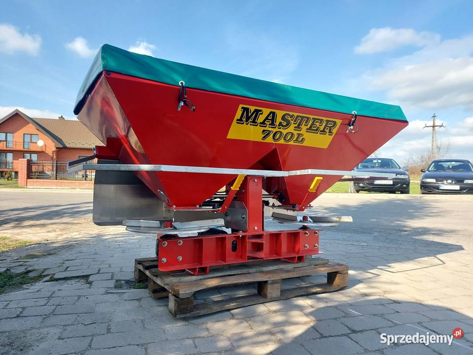 Rozsiewacz nawozów DWUTARCZOWY MASTER TRANSPORT Mroczków Duży