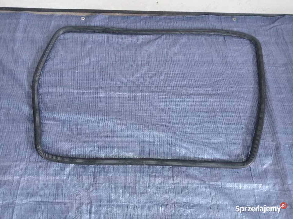 Błotnik tylny lewy Fiat 126 FL stary zapas osobowe Lublin sprzedam