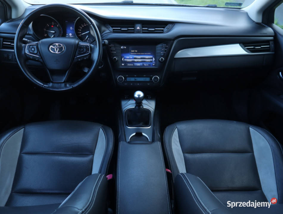 Toyota Avensis 20 D4D relingi dachowe łódzkie Łódź