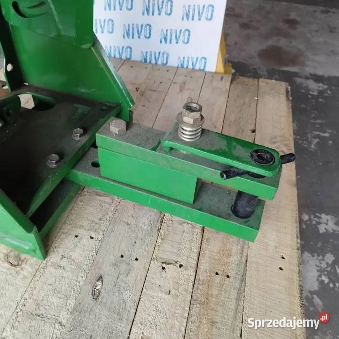 Zaczep belka dolna John Deere seria 5 Łowicz
