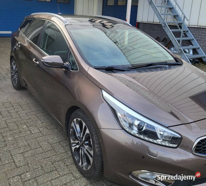 Kia Ceed panoramiczny dach 16 CDRI 128