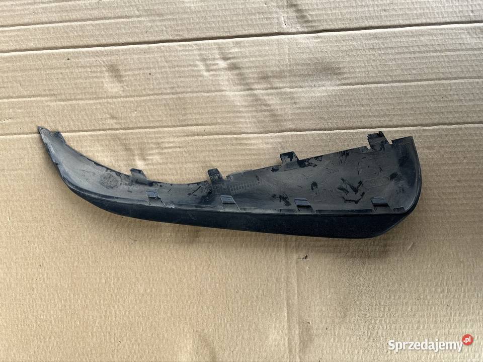 LISTWA W ZDERZAK PRAWA PRZÓD AUDI A1 82A807062A