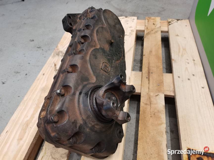 Skrzynia kątowa ZF 4950401018 Holland LM 735 Wilkowo
