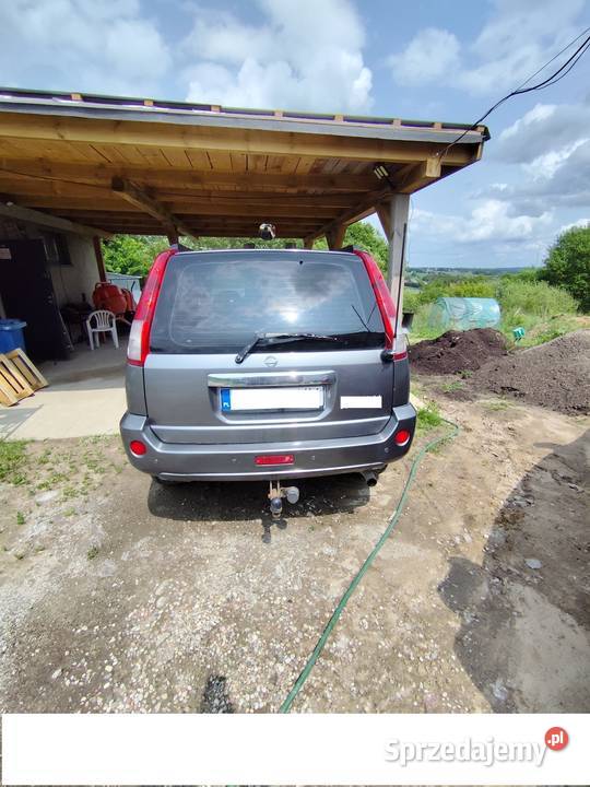 Nissan Xtrail t30 22dci z przyczepą Niewiadów