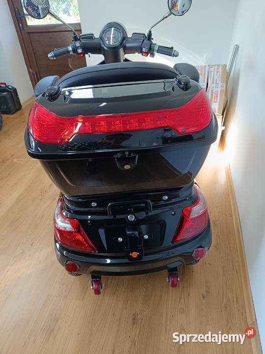 Skuter elektryczny INWALIDZKI BARTON TRES Rok produkcji 2025