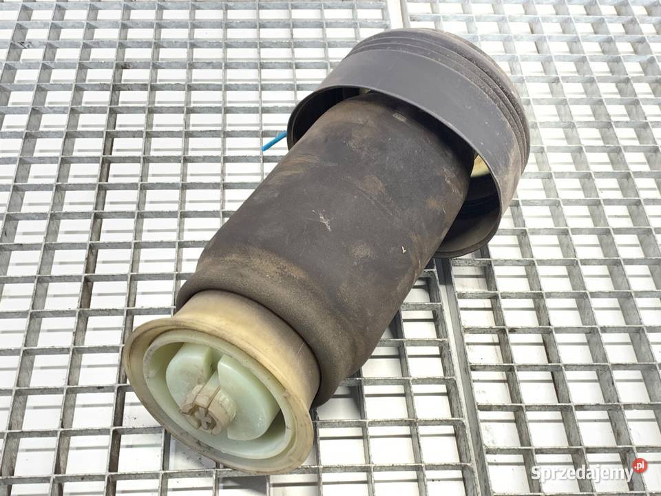 PODUSZKA ZAWIESZENIA PRAWY TYŁ BMW E71 SUV 0714 Łożyska i poduszki amortyzatorów