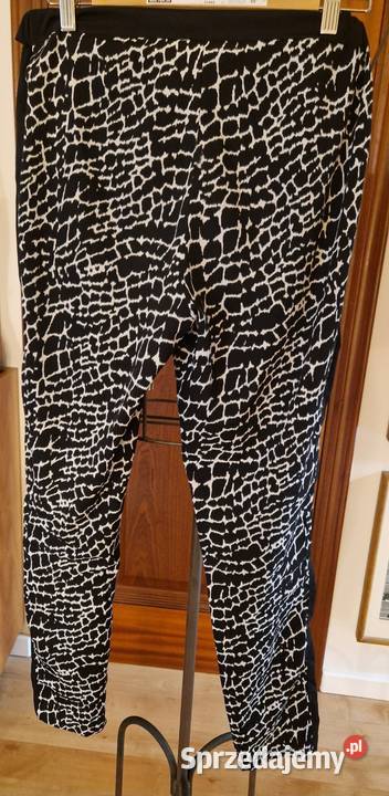 Spodnie leginsy marki Only 36 stan XL czarno Długie Lublin