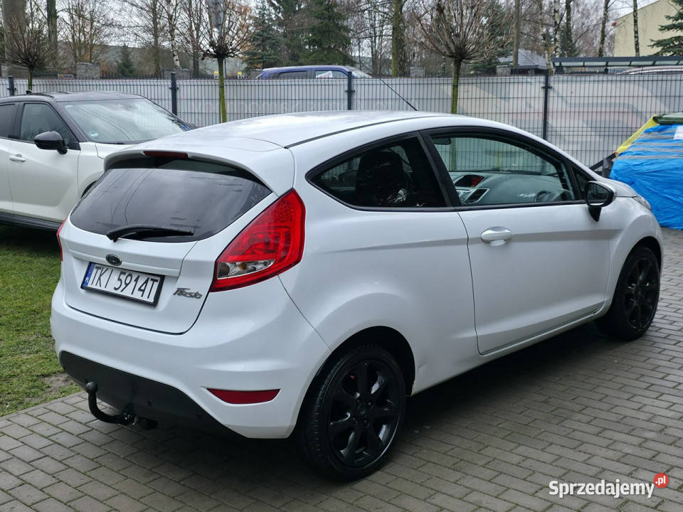 Ford Fiesta 125 Benzyna Serwisowany Gwarancja Rok produkcji 2010 Piekoszów