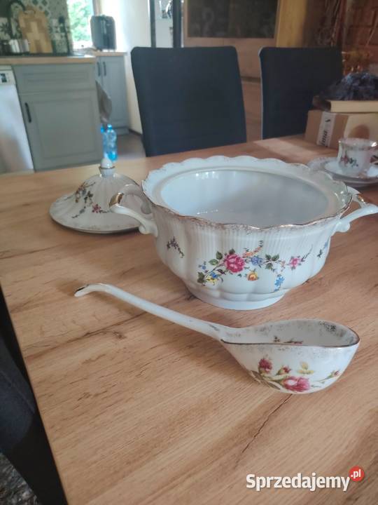 Waza porcelanowa z chochlą Iwona Chodzież Poznań