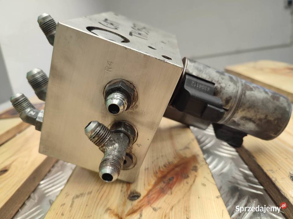 Blok hydrauliczny Cat TH 337 7210051