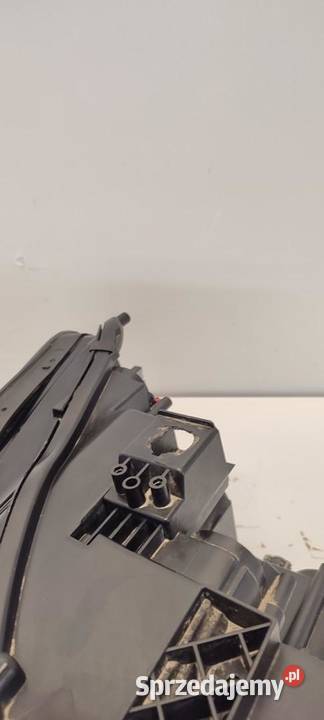VW TIGUAN II LAMPA PRAWY PRZÓD ANGLIK 5NC941082C osobowe sprzedam