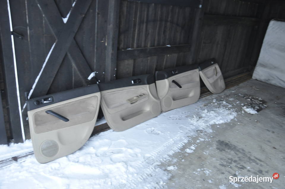 Passat B5 Boczki Beżowe Nie Skóra Bananowe Rzeszów