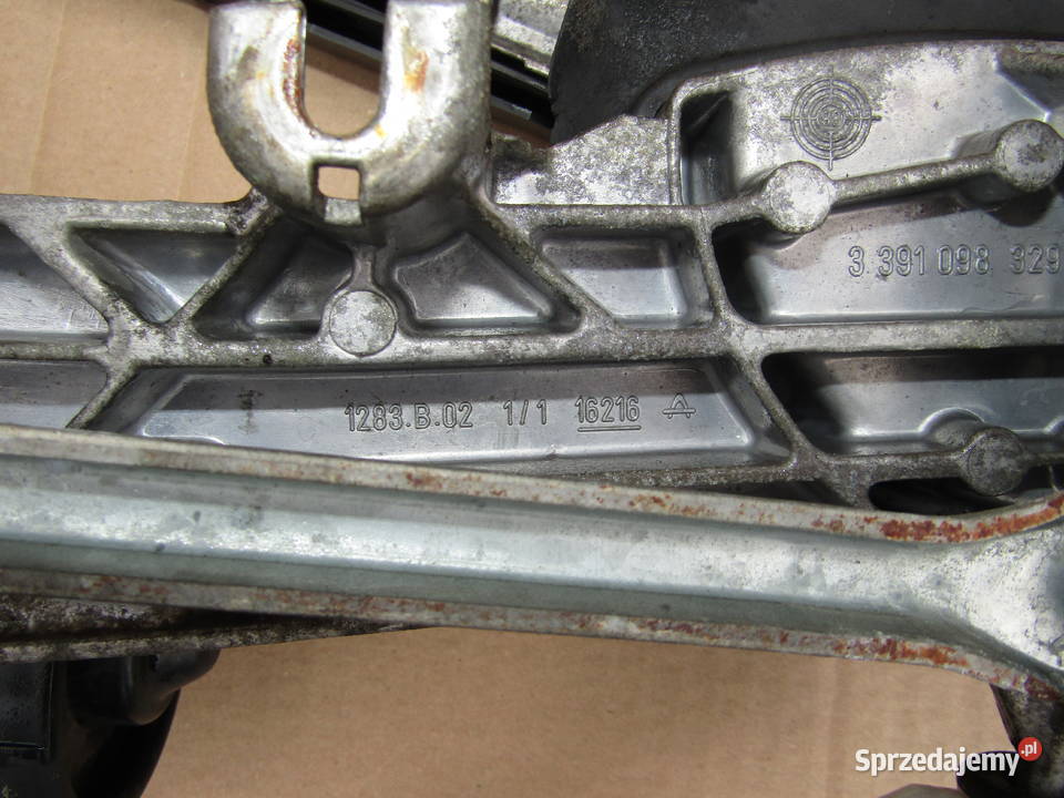 MECHANIZM WYCIERACZEK MERCEDES W210 3391098329 Rok produkcji 1999 Mysłaków