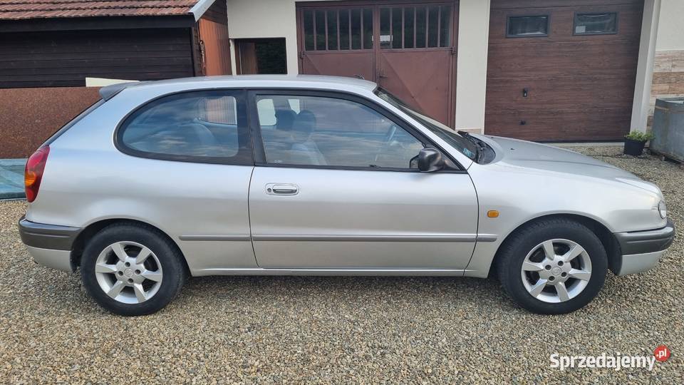 Toyota Corolla 14 e11 2000r manualna Corolla Krosno