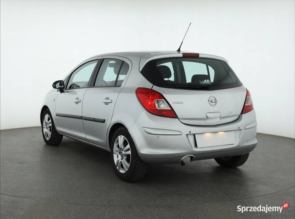Opel Corsa 12 nieuszkodzony