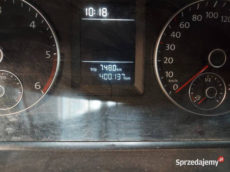 VOLKSWAGEN CADDY 2012 1598 ccm 102 Poznań