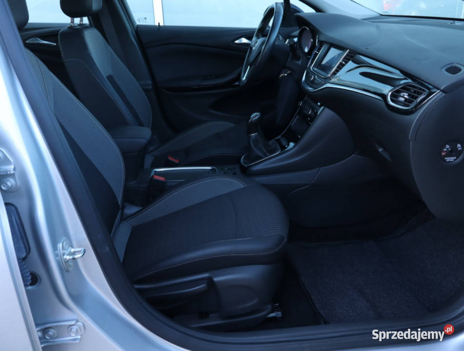 Opel Astra 12 Turbo Piaseczno