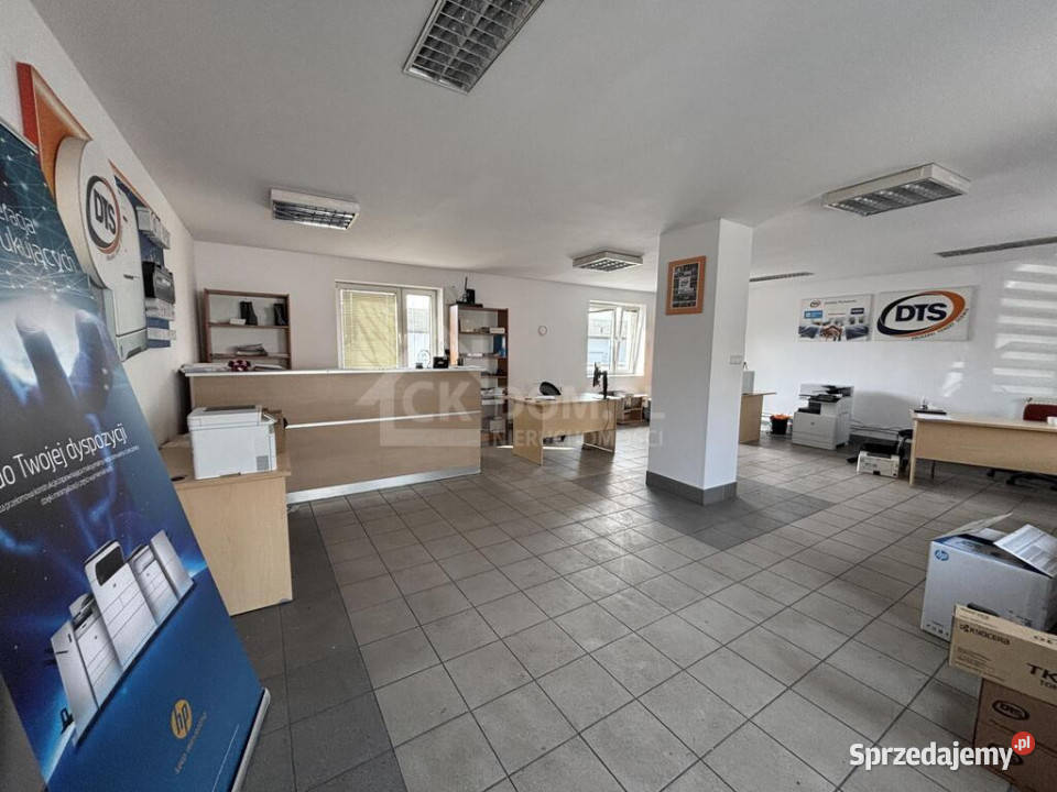 Budynek handlowousługowy 290 m Pińczów 291.46m2 sprzedam