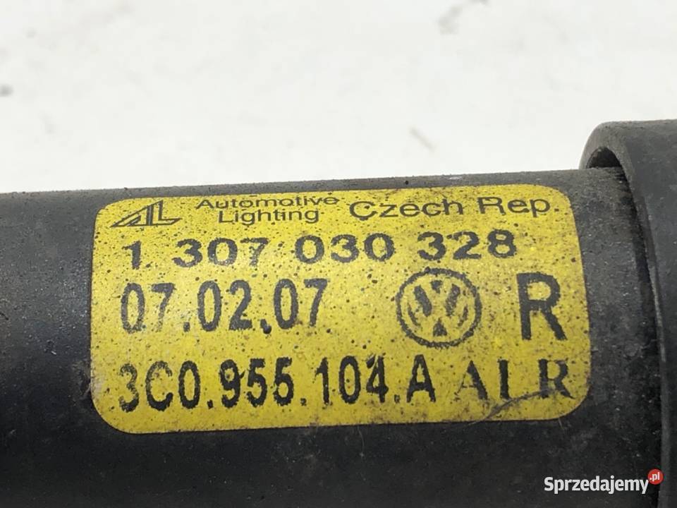 SPRYSKIWACZ REFLEKTORA PRAWY VW PASSAT B6 Kombi sprzedam