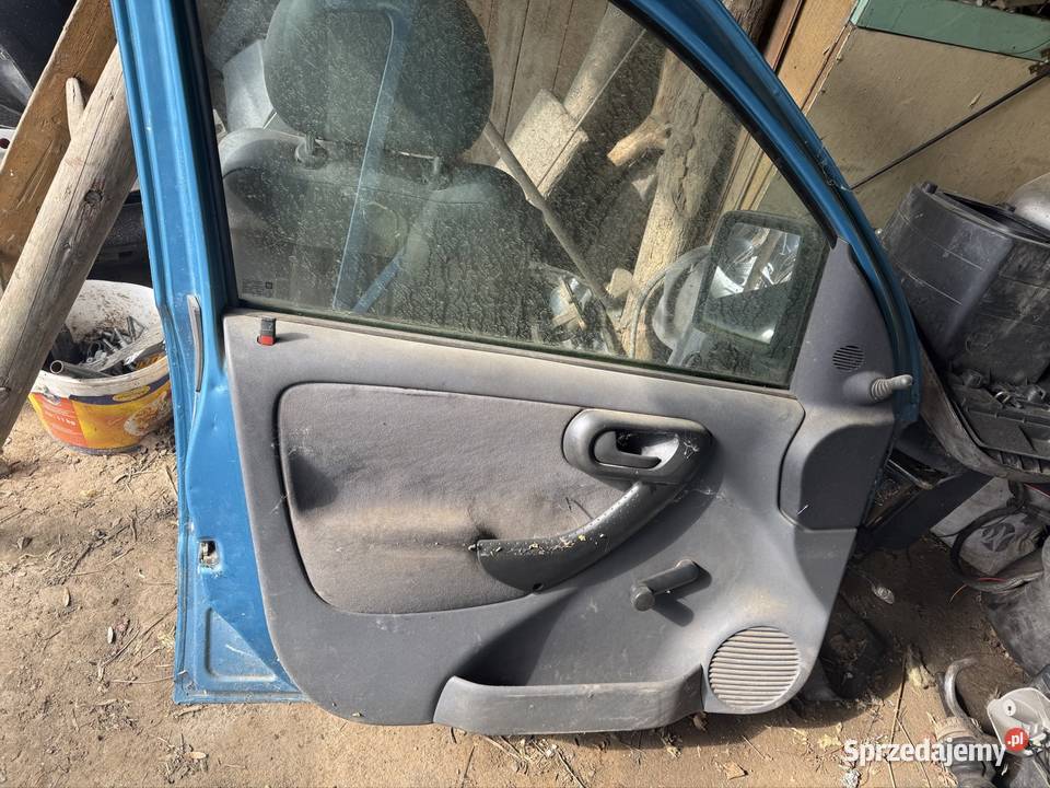 Drzwi kierowcy Opel combo c